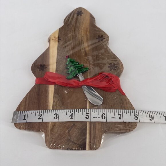 Holiday Time Christmas Tree Shaped Acacia Wood Serving Board w Matching Spreader - Picture 6 of 6